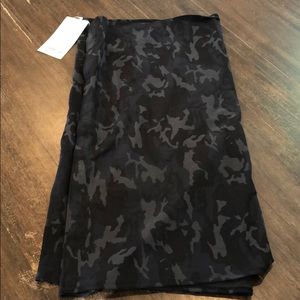 lululemon vinyasa scarf never been worn